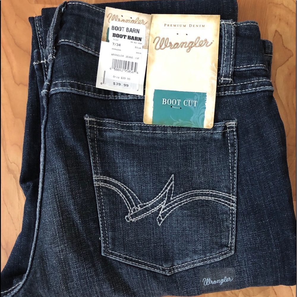*3 pairs for $80!!!**Wrangler Boot Cut Jeans